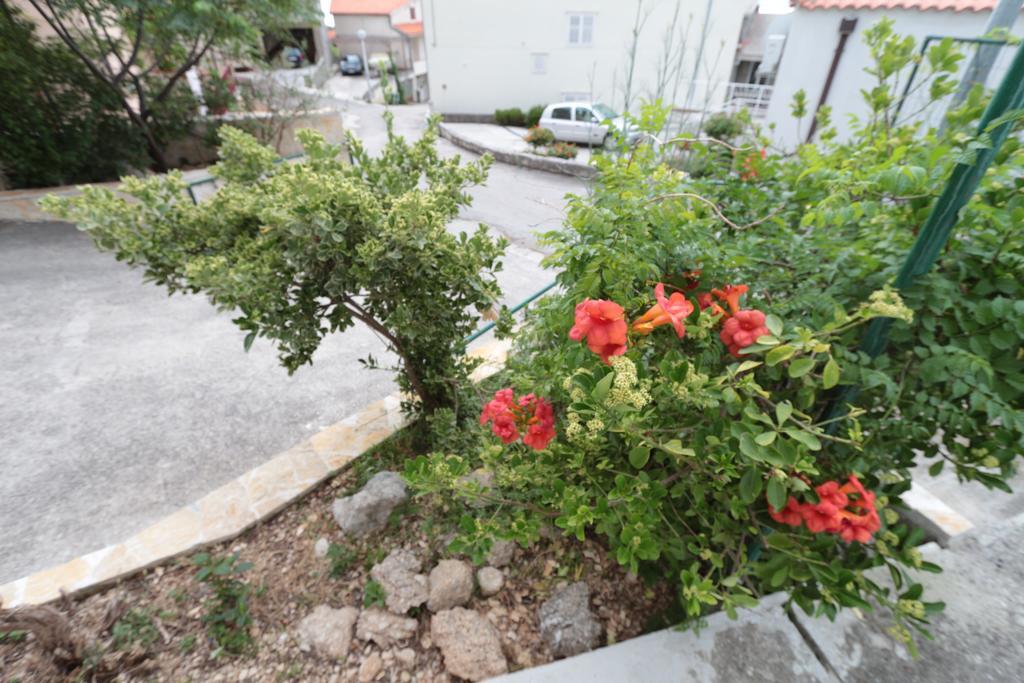 Apartments Antoneta Makarska Eksteriør billede
