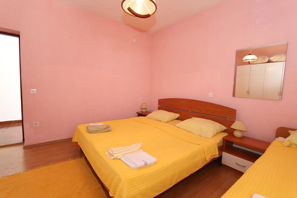 Apartments Antoneta Makarska Eksteriør billede