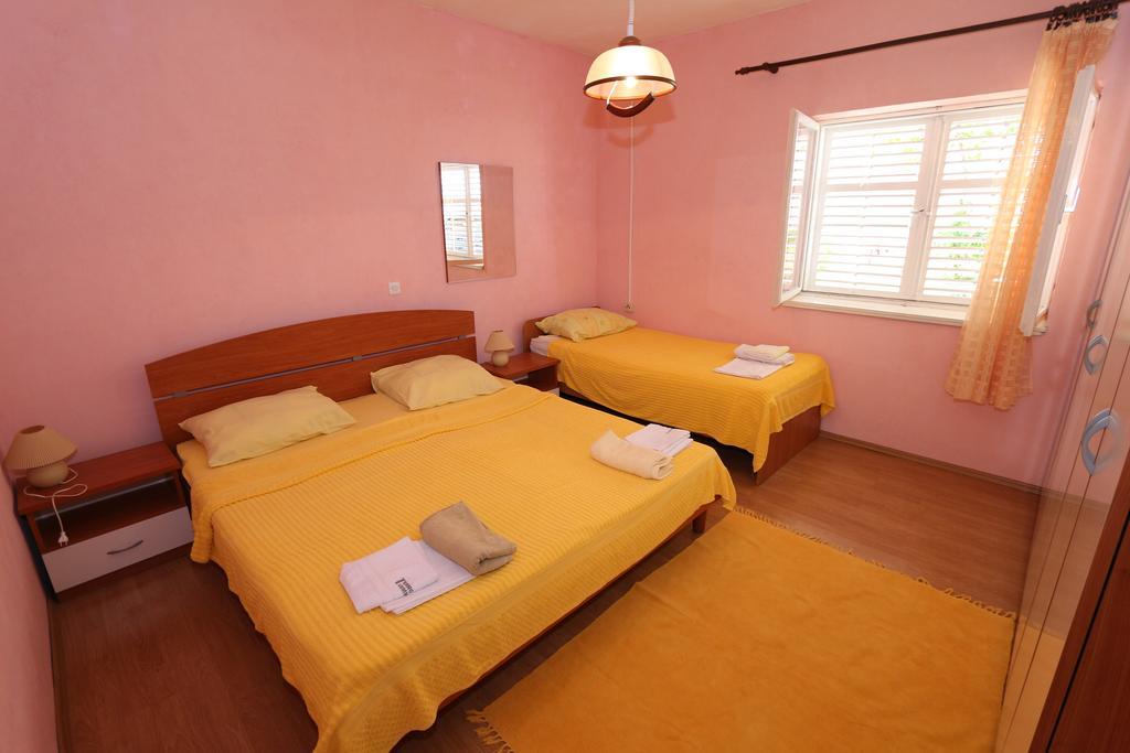 Apartments Antoneta Makarska Eksteriør billede