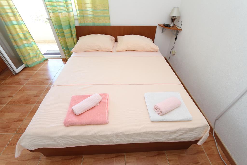 Apartments Antoneta Makarska Eksteriør billede