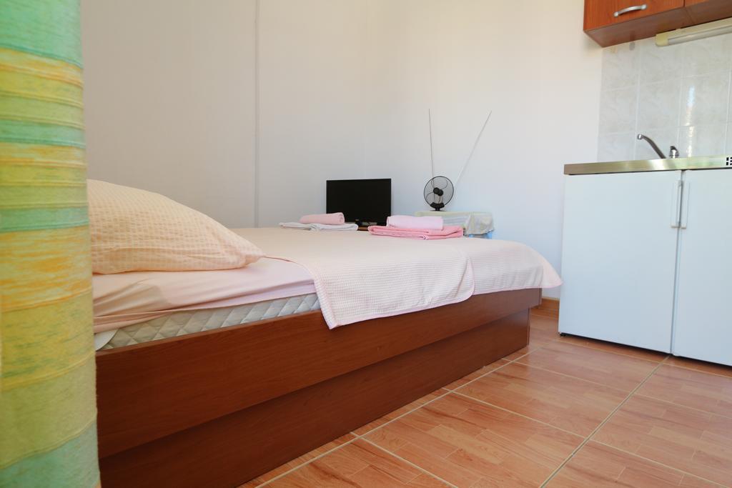 Apartments Antoneta Makarska Eksteriør billede