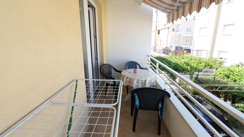 Apartments Antoneta Makarska Eksteriør billede
